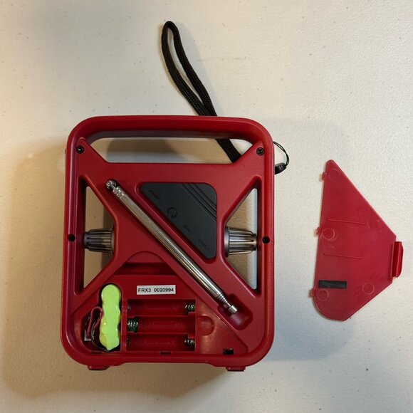 Eton FRX3 Hand Turbine AM/FM Weather Alert Radio Phone Charger Flashlight Hiking - Picture 5 of 10